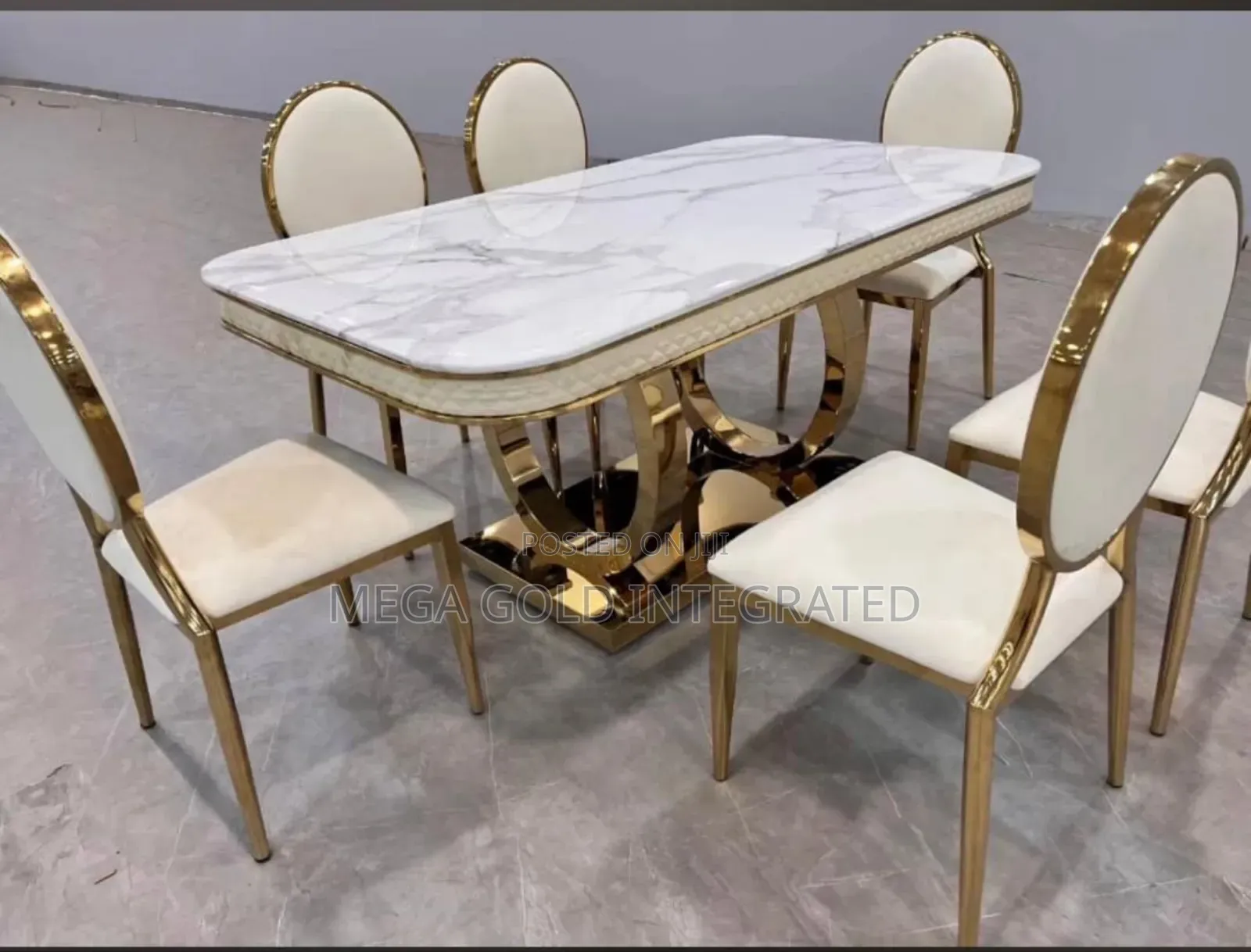 High Quality Luxury Dining Set
