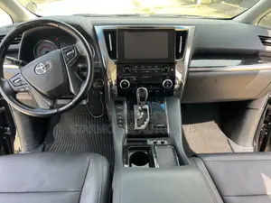 Toyota Alphard 2.5 Petrol AWD 2022 Black