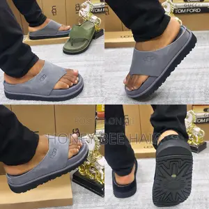 * *Ugg Pam Top Quality Available in Store* Repost PLS 