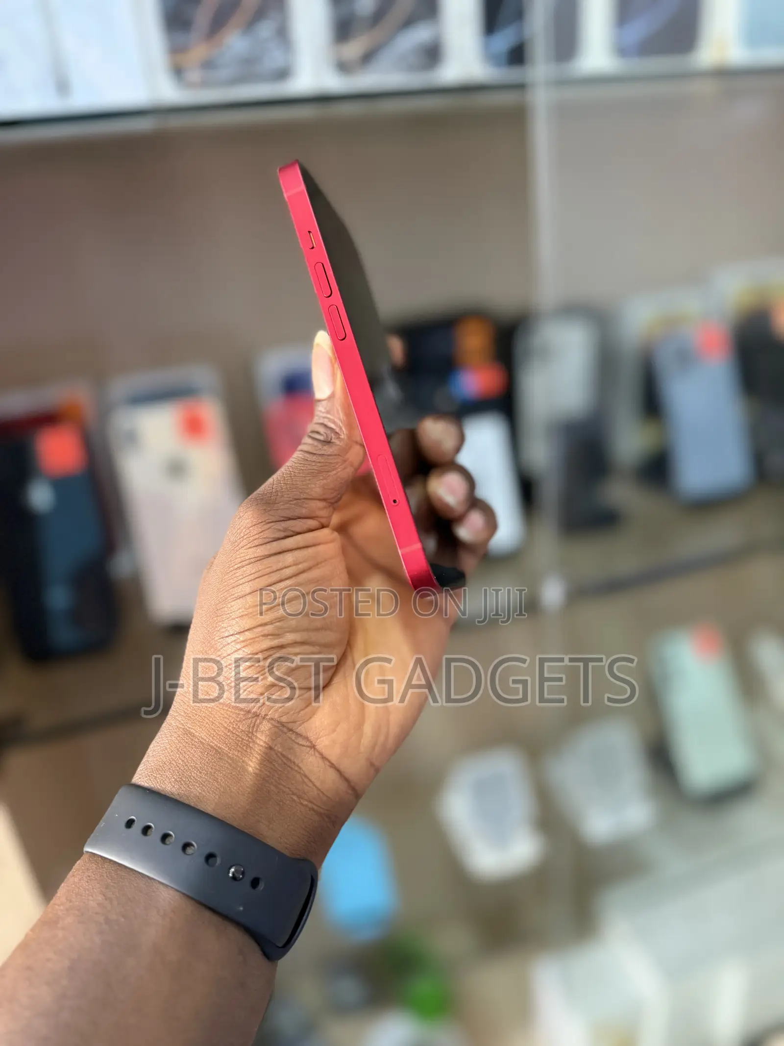 Apple iPhone 13 128 GB Red
