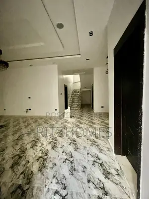5bdrm Duplex in Agungi for sale