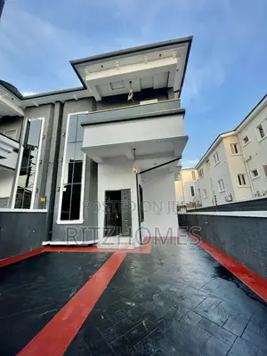 4bdrm Duplex in Agungi for sale
