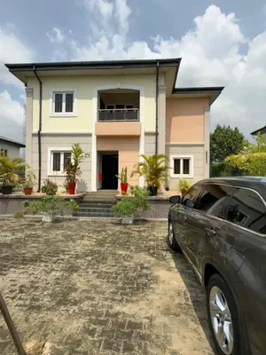 5bdrm Duplex in Rainbow Town  Estate for sale