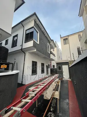 5bdrm Duplex in Agungi for sale