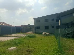 20bdrm Block of Flats in Ibadan for sale