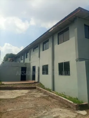 20bdrm Block of Flats in Ibadan for sale