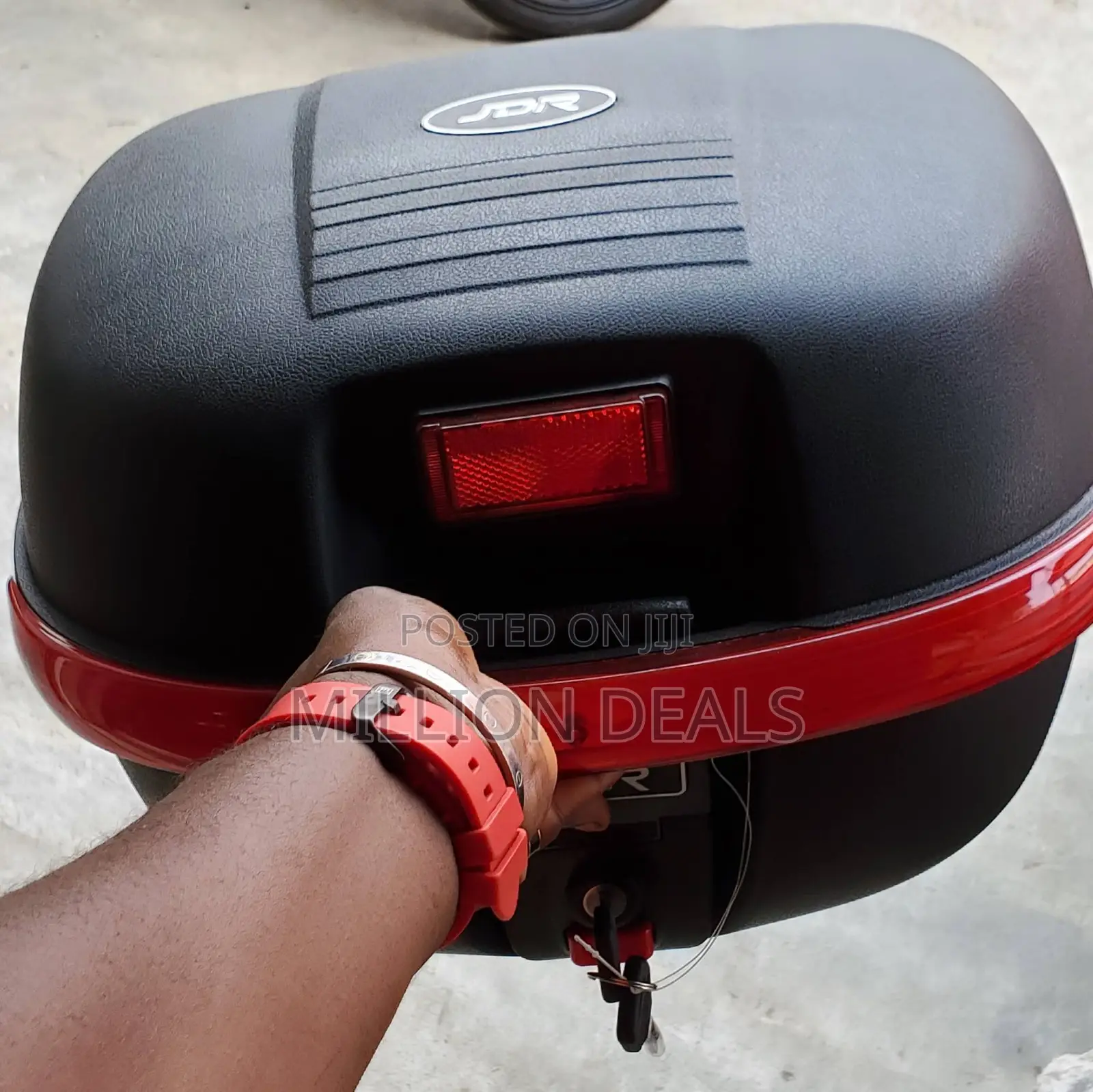 Unique Break Light Back Top Dispatcher Box 32l in Lagos Island (Eko ...