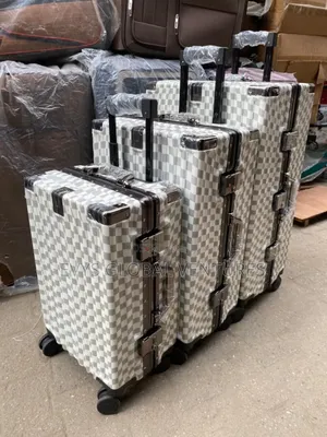Suitable 3-Set Trolley Travelling Boxes