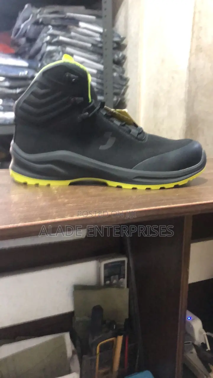 Safety Jogger Boot Model Modulo S3