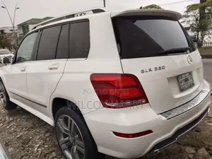 Mercedes-Benz GLK-Class Base GLK 350 4dr AWD 4MATIC (3.5L 6cyl 7A) 2015 White