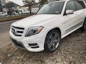 Mercedes-Benz GLK-Class Base GLK 350 4dr AWD 4MATIC (3.5L 6cyl 7A) 2015 White