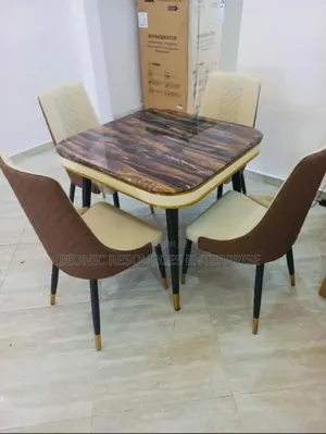 4 Seaters Dining Table Set