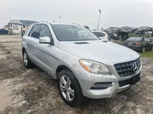 Mercedes-Benz M Class ML350 4MATIC 4dr SUV AWD (3.5L 6cyl 7A) 2015
