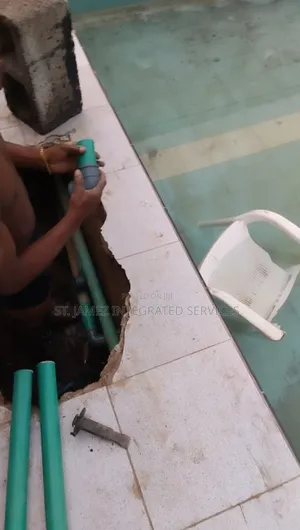 Swimming Pool Leakage Solution Fibreglass Installation