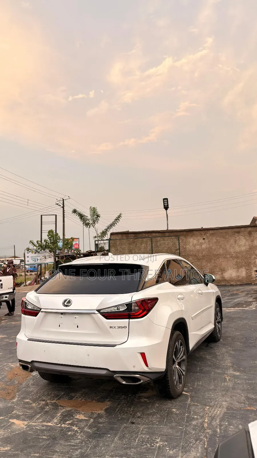 Lexus RX 350 FWD 2017 White