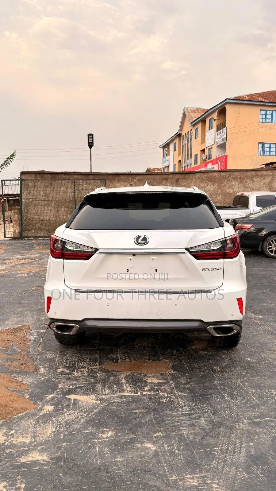 Lexus RX 350 FWD 2017 White
