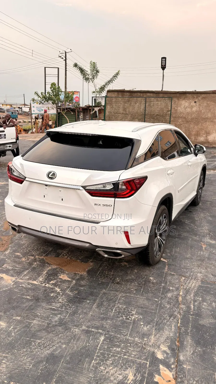 Lexus RX 350 FWD 2017 White