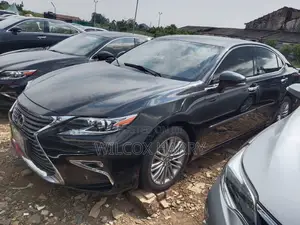 Lexus ES 300H FWD 2015 Black