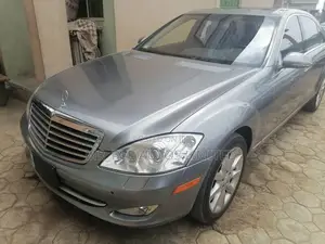 Mercedes-Benz S-Class S 550 2008 Gray