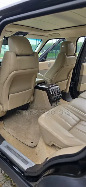 Land Rover Range Rover Vogue 2016 Black