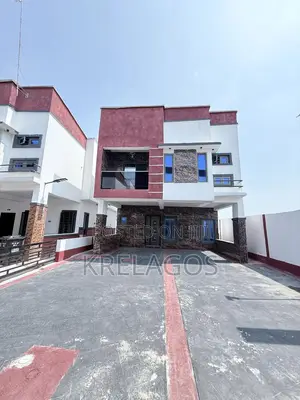 4bdrm Duplex in Orchid, Chevron for sale