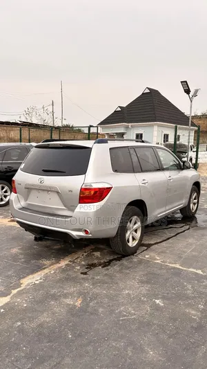 Toyota Highlander Sport 2010 Silver