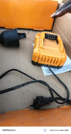 Rechargeable Spraying Machine