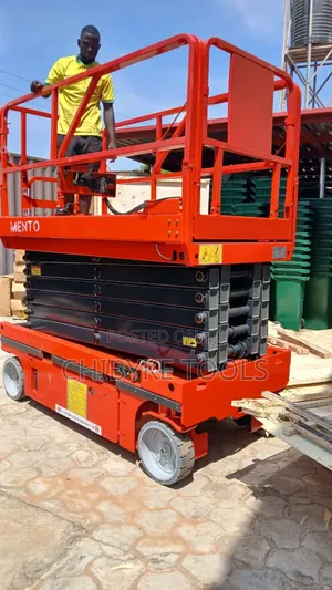12 Meter Motorise Hydraulic Scaffolding