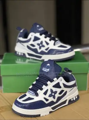 Louis Vuitton Trainers (Low Top)
