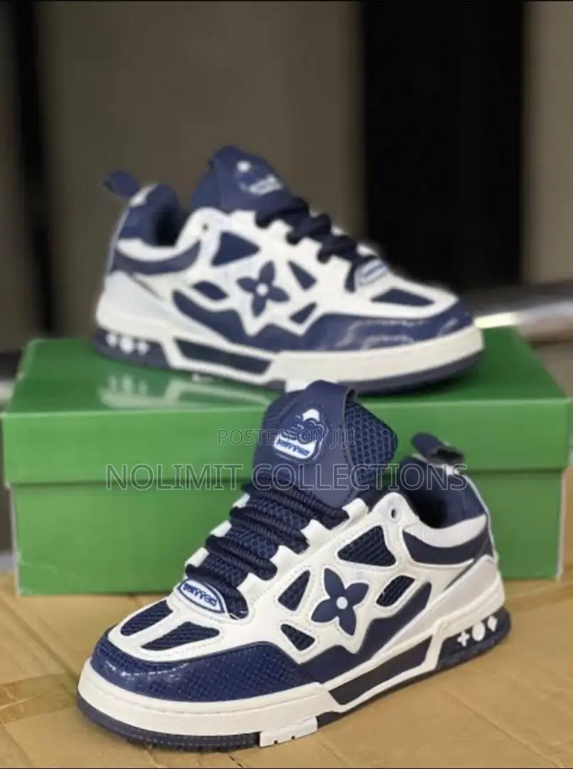 Louis Vuitton Trainers (Low Top)