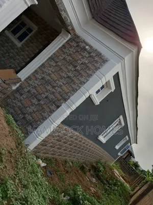 3bdrm Bungalow in Oloola Estate, Akala Express for sale