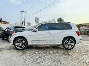 Mercedes-Benz GLK-Class 350 SUV 2013 White