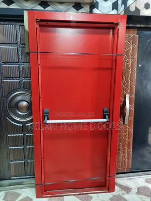 900m Red Color Emergency Fire Exit Security Door