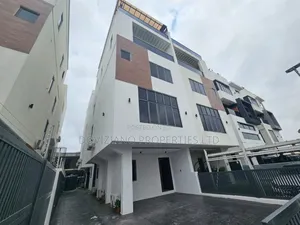 5bdrm Duplex in Banana Island for sale