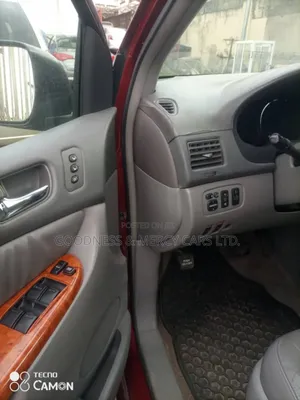 Toyota Sienna XLE Limited 4WD 2007 Red