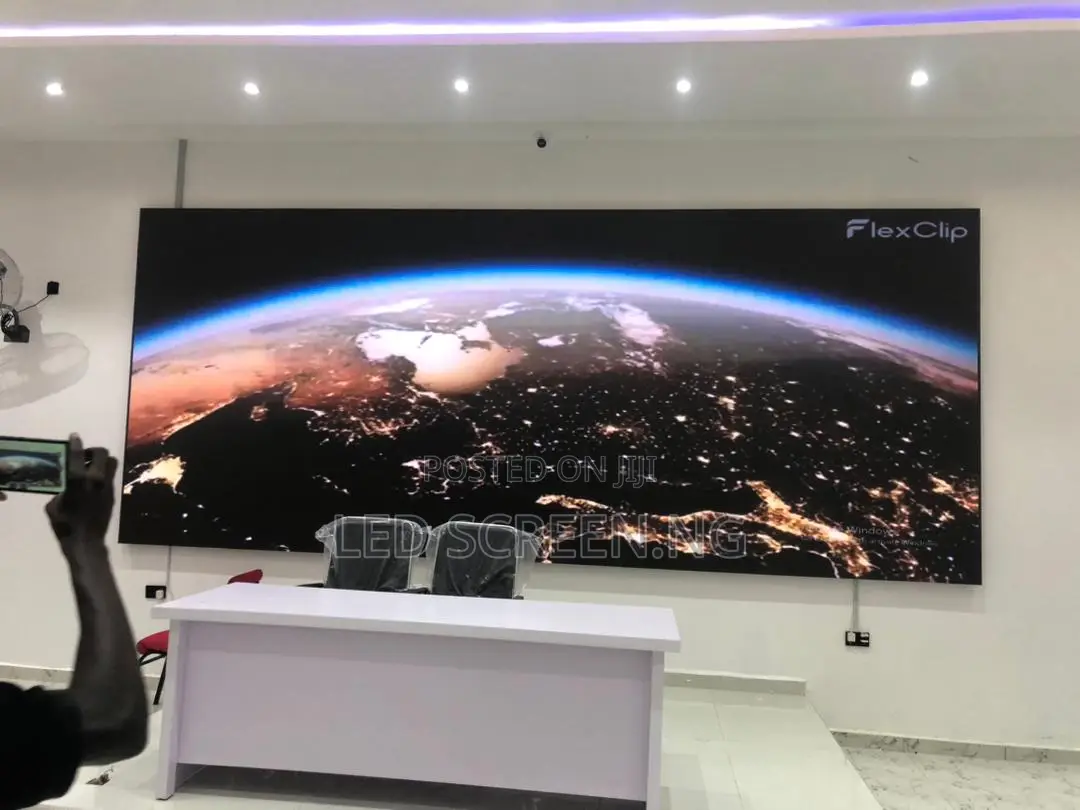 High Screen: Creat an Unforgettable Impact