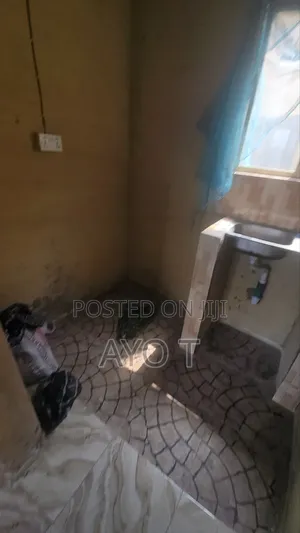 Studio Apartment in Bariga for rent
