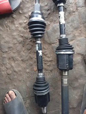 Range Rover Vogue Front Shaft 2015