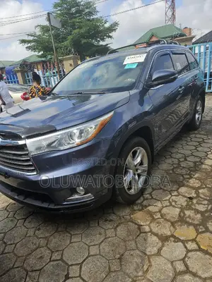 Toyota Highlander Limited 4dr SUV AWD (3.5L 6cyl 6A) 2015 Blue