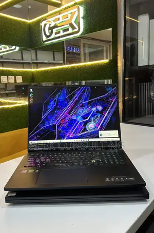 Laptop Acer Predator Helios 18 PH18-71 32GB Intel Core i9 SSD 1.5T