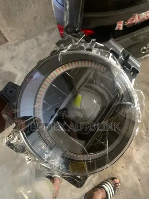 Brand New Headlamp for Toyota Fj Cruiser New Design