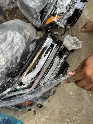 Headlight for Toyota Land Cruiser 2018-2021