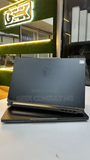 Laptop MSI Cyborg 15 32GB Intel Core i5 SSD 512GB