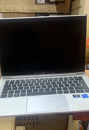 Laptop HP EliteBook 830 G8 8GB Intel SSD 256GB