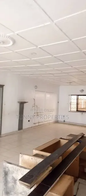 4bdrm Block of Flats in Sunday Farm Estate, Mangoro for rent