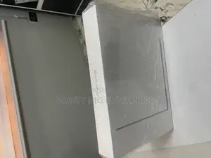 New Laptop Apple MacBook Air 16GB Apple M4 SSD 512GB
