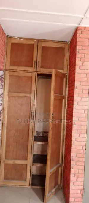 4bdrm Block of Flats in Sunday Farm Estate, Mangoro for rent