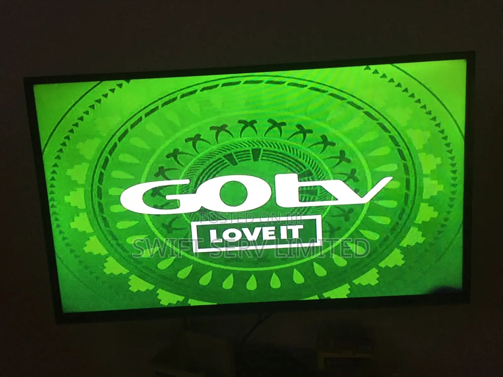 Neatly Used Hisense TV 45''