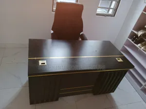 1.4 Meter Black Office Table