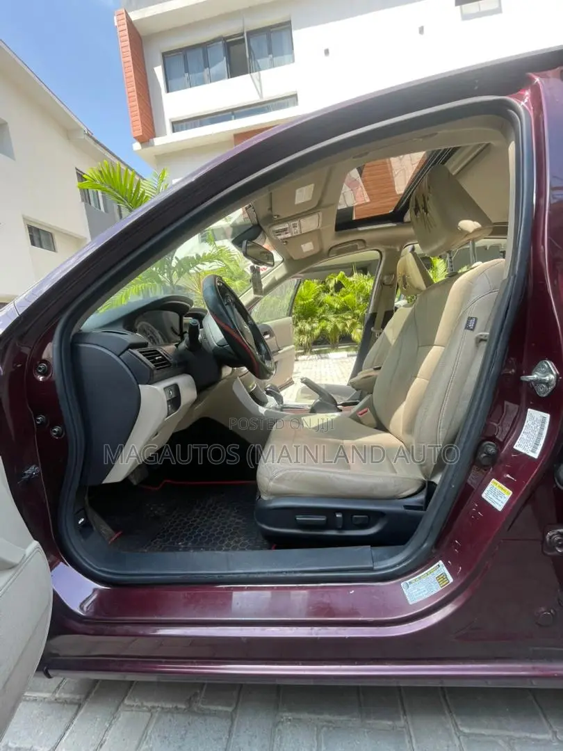Honda Accord EX-L V-6 4dr Sedan w/Navigation (3.5L 6cyl 6A) 2014 Maroon